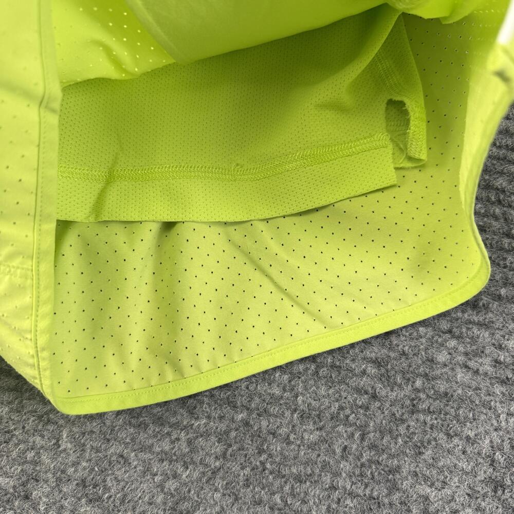 Lululemon Shorts Womens 2 Green Mesh Lined Running 3 In Inseam Neon Athletic - Picture 7 of 9